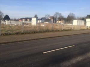 Der Bau der Container-Unterkunft am Wischlinger Weg an der Grenze Marten/Huckarde soll jetzt wieder „aktiviert“ werden.